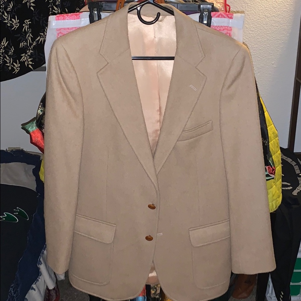 Vintage Wool men’s blazer with tan knot buttons